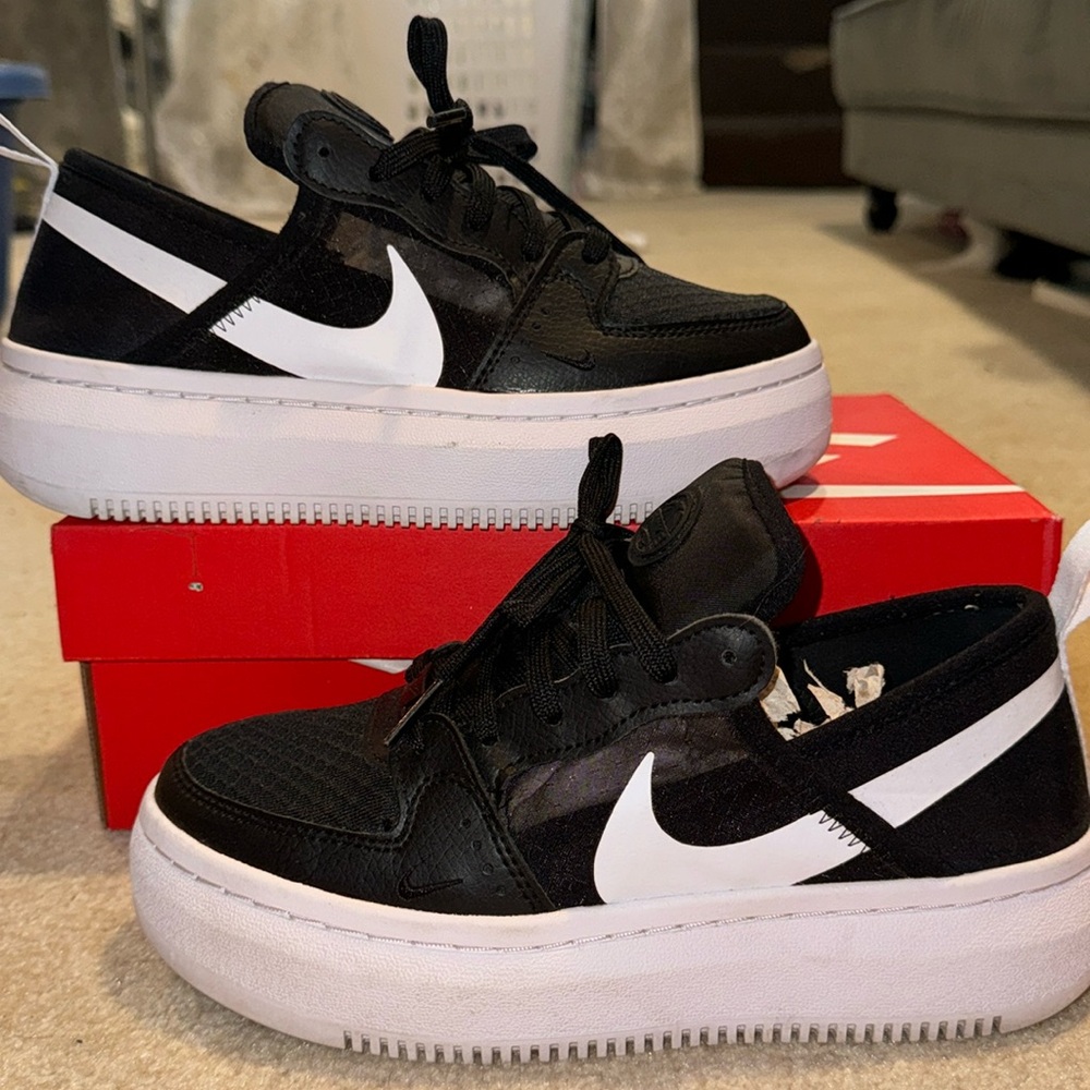 Nike court vision Alta TXT women size 7